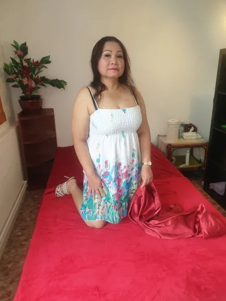 Linli escort Berlin